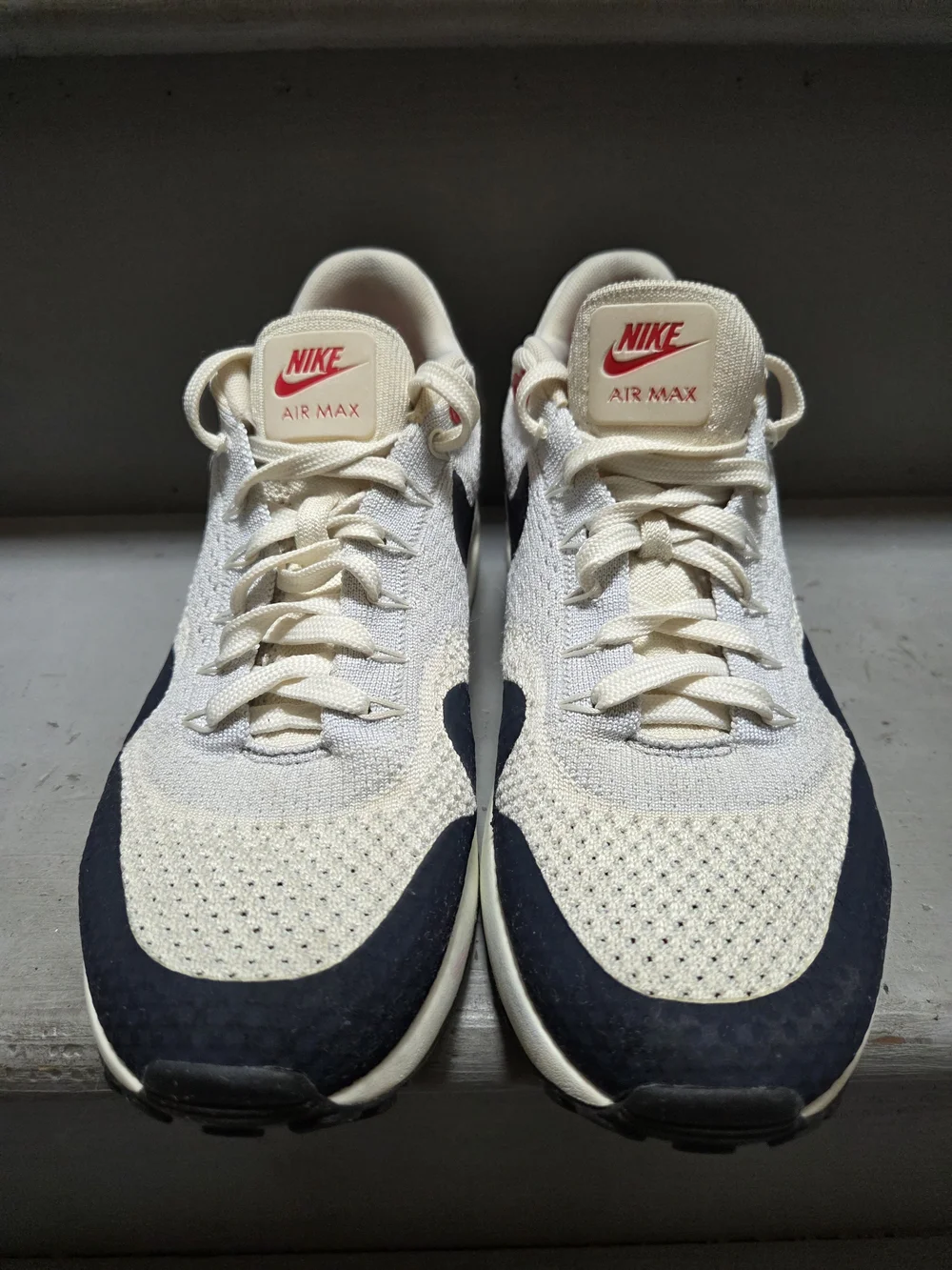 Nike Air Max Sneakers 875942-100 - Picture 2 of 8